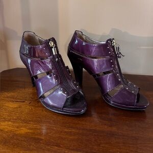 Sofft Elegant Leather Purple Women's Heels size 8.5M